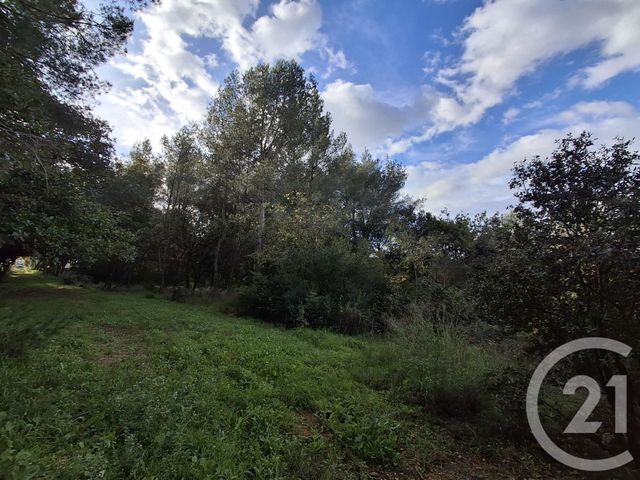 terrain - VAUVERT - 30