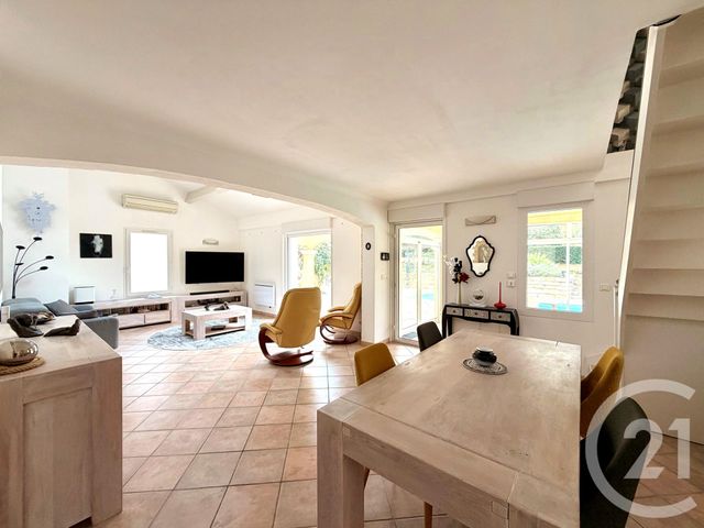 maison à vendre - 5 pièces - 136.0 m2 - VAUVERT - 30 - LANGUEDOC-ROUSSILLON - Century 21 Petite Camargue