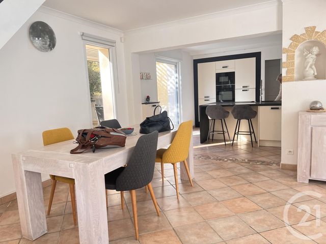 maison à vendre - 5 pièces - 136.0 m2 - VAUVERT - 30 - LANGUEDOC-ROUSSILLON - Century 21 Petite Camargue