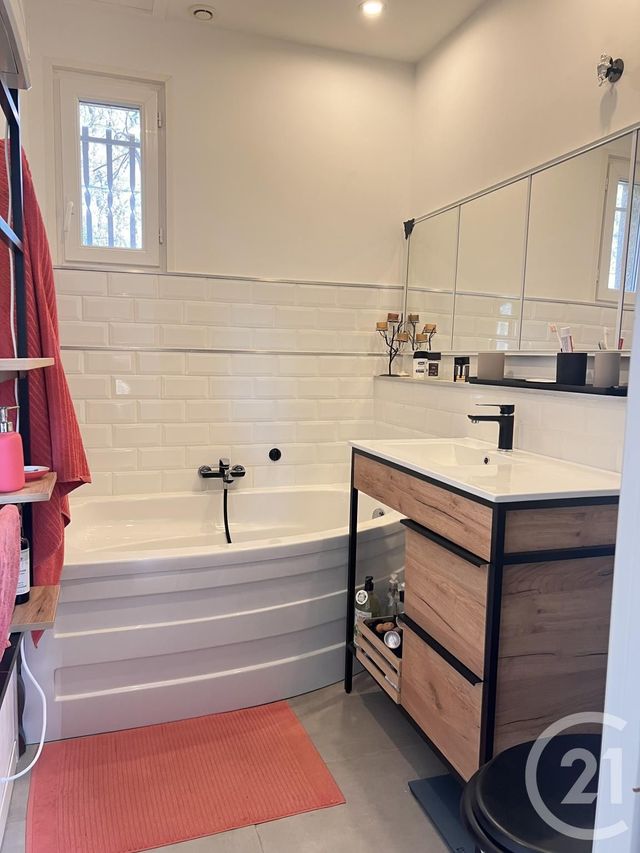 maison à vendre - 5 pièces - 136.0 m2 - VAUVERT - 30 - LANGUEDOC-ROUSSILLON - Century 21 Petite Camargue