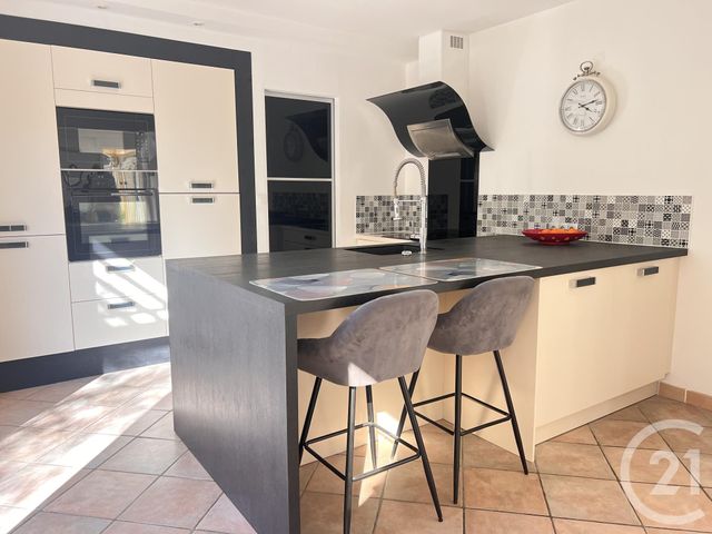 maison à vendre - 5 pièces - 136.0 m2 - VAUVERT - 30 - LANGUEDOC-ROUSSILLON - Century 21 Petite Camargue