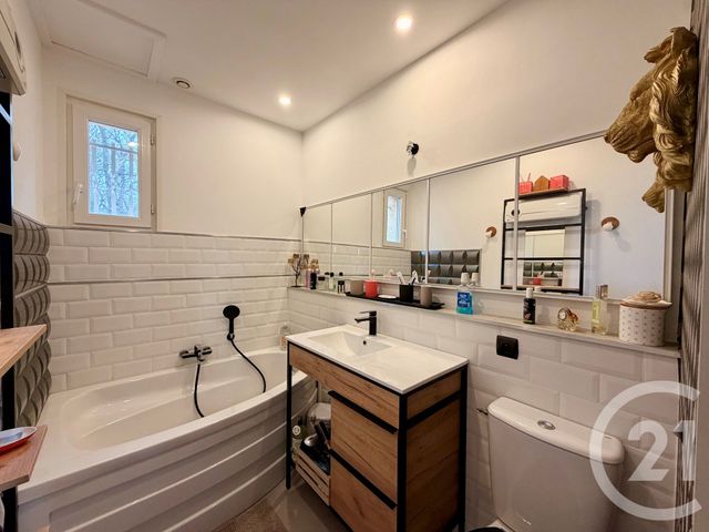 maison à vendre - 5 pièces - 136.0 m2 - VAUVERT - 30 - LANGUEDOC-ROUSSILLON - Century 21 Petite Camargue