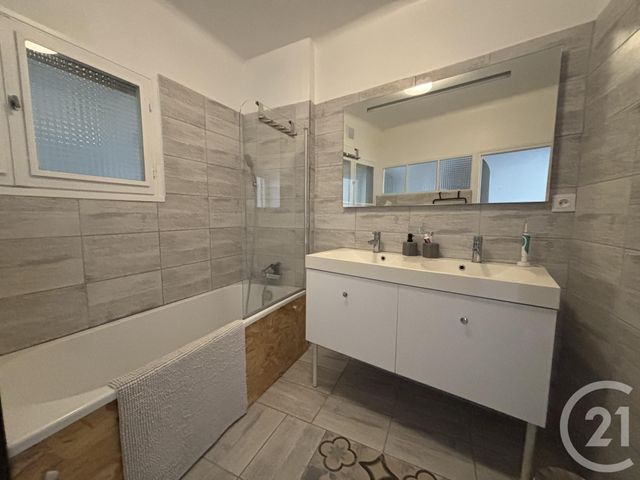 maison à vendre - 7 pièces - 123.16 m2 - GENERAC - 30 - LANGUEDOC-ROUSSILLON - Century 21 Petite Camargue