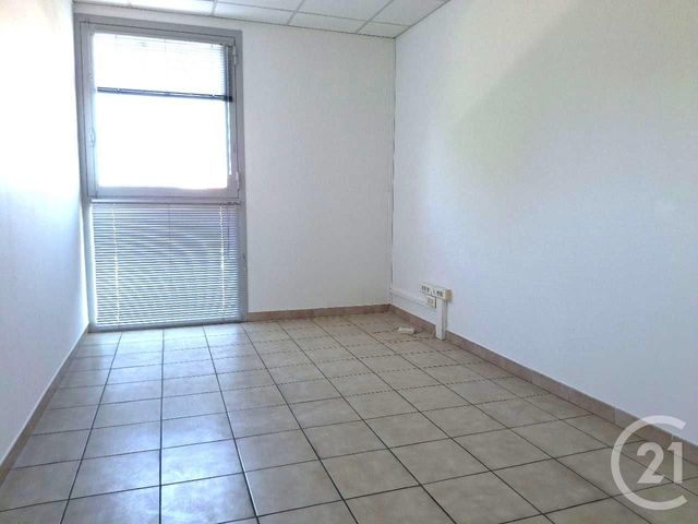 Appartement à vendre - 4 pièces - 69.38 m2 - VAUVERT - 30 - LANGUEDOC-ROUSSILLON - Century 21 Petite Camargue