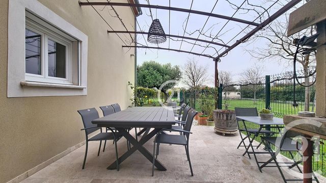 maison à vendre - 4 pièces - 98.0 m2 - ST GILLES - 30 - LANGUEDOC-ROUSSILLON - Century 21 Petite Camargue