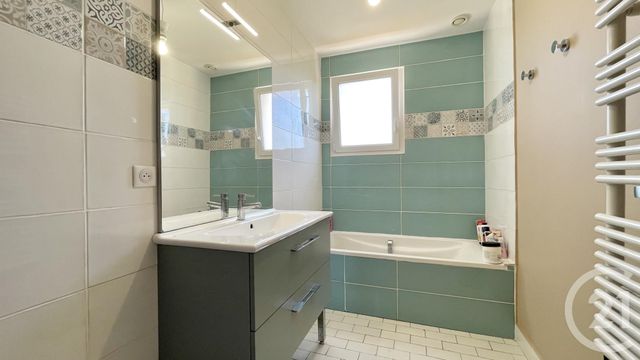 maison à vendre - 5 pièces - 117.4 m2 - AIMARGUES - 30 - LANGUEDOC-ROUSSILLON - Century 21 Petite Camargue
